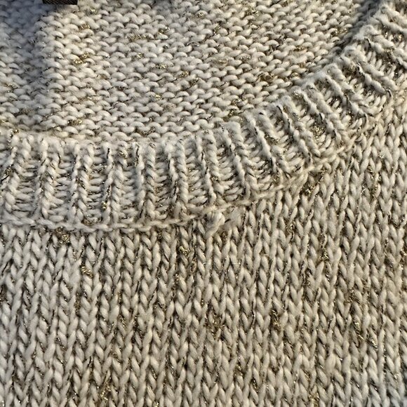 Women's L Guess Embellished Sweater White Metallic Gold Thread Crew Neck - Picture 9 of 10